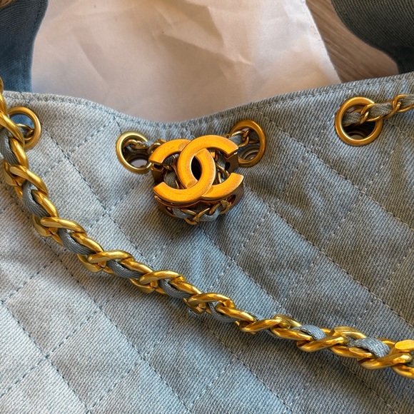 Chanel 25 Light Blue denim Jean Quilted Bag with Gold Chain look a like - Picture 3 of 9